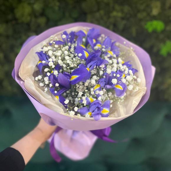 "Для тебя" | букет ирисы + гипсофила