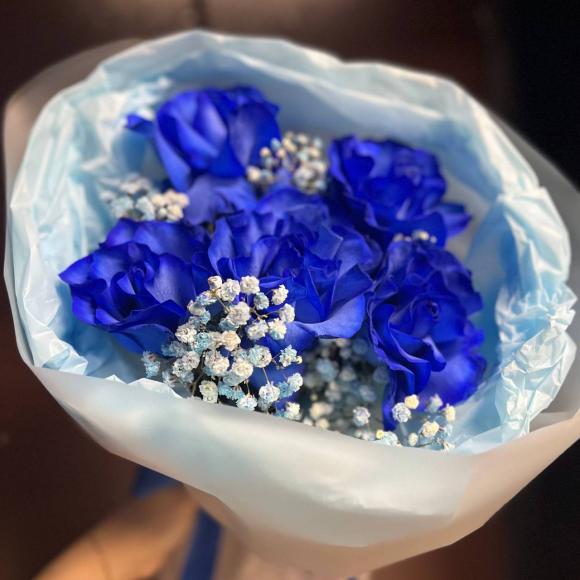 "Лазурный берег" | букет синие французские розы